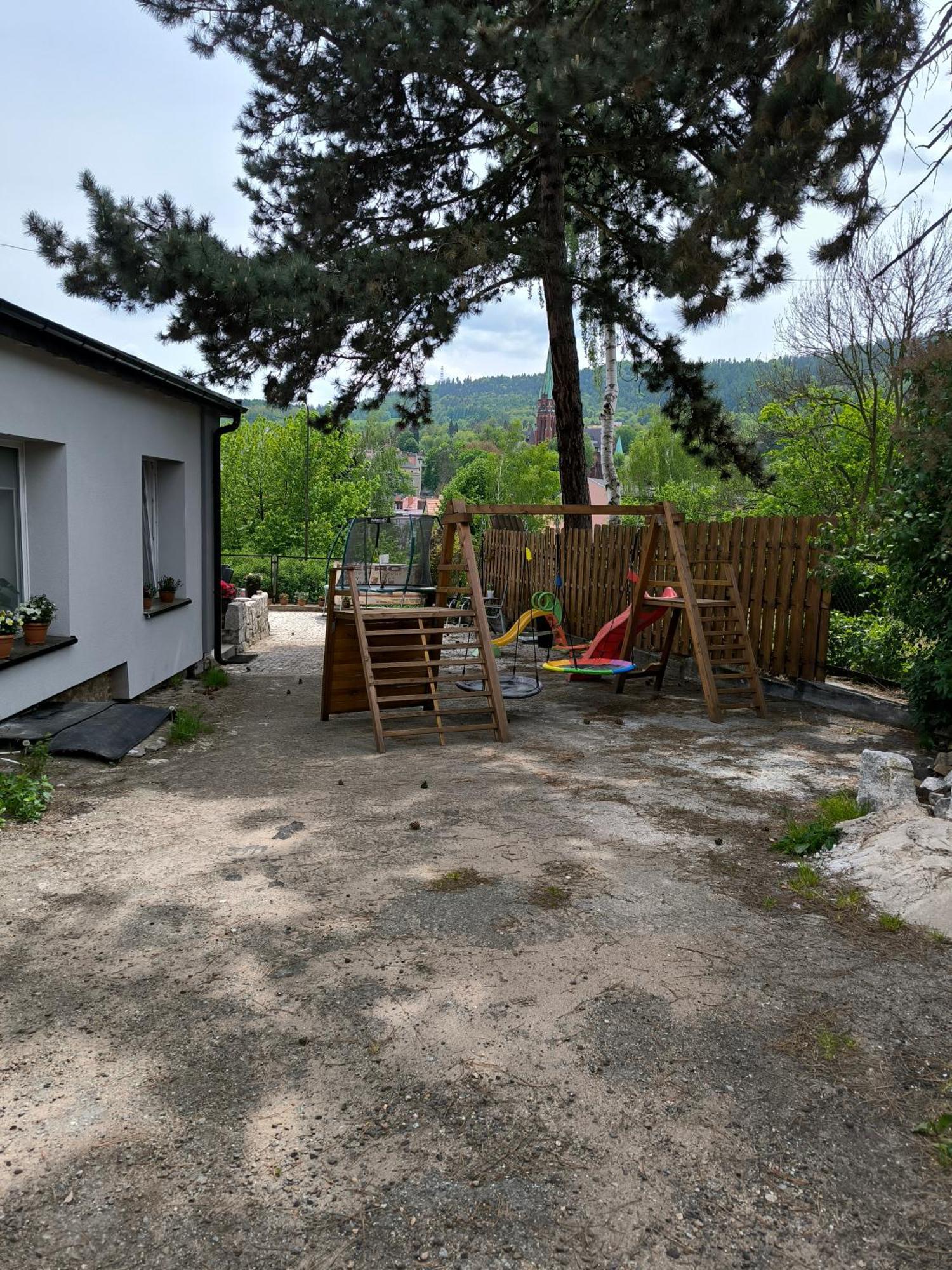 Dawna Mleczarnia Apartamenty Sosnowy Nowa Ruda Exterior foto